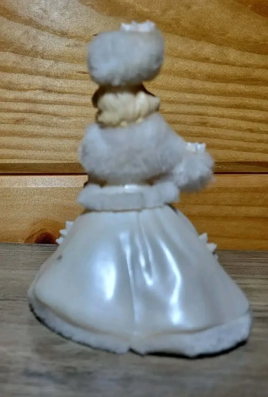 Hallmark Keepsake 2002 Winter Wonderland Madame Alexander Ornament Christmas